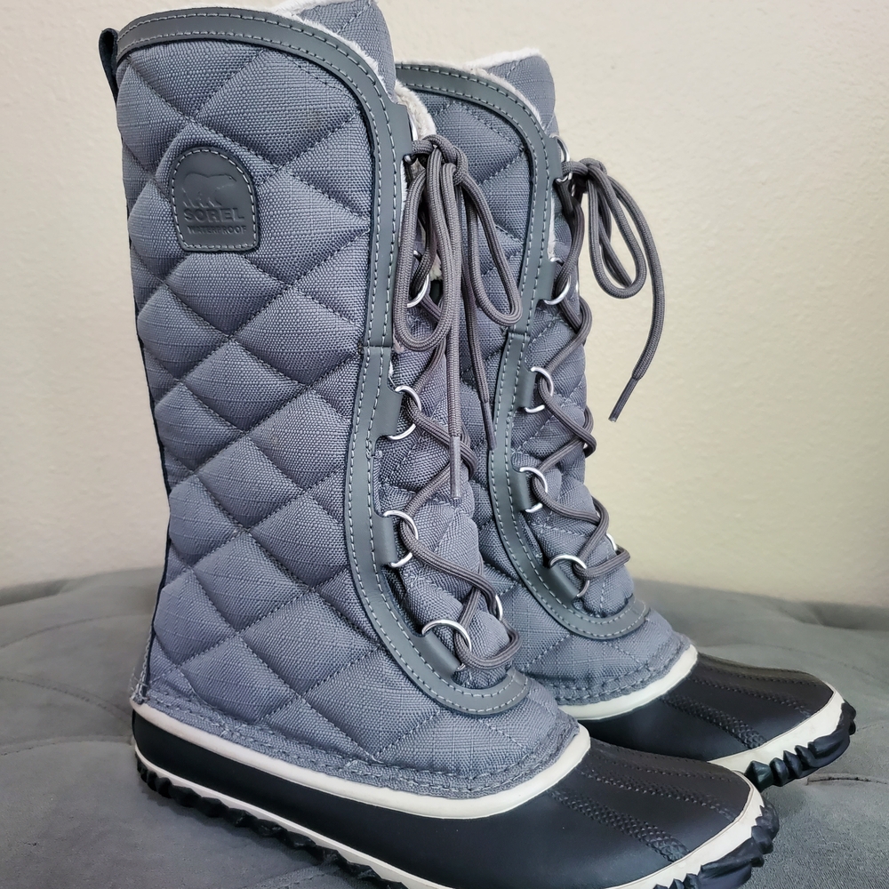 Women's Gray Sorel Winter Boots Size 7